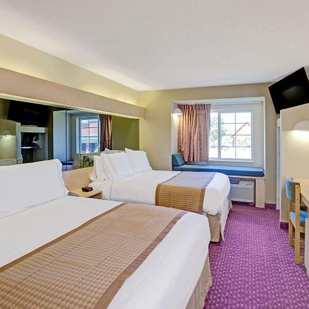 Microtel Inn & Suites By Wyndham Μπέρλινγκτον Εξωτερικό φωτογραφία