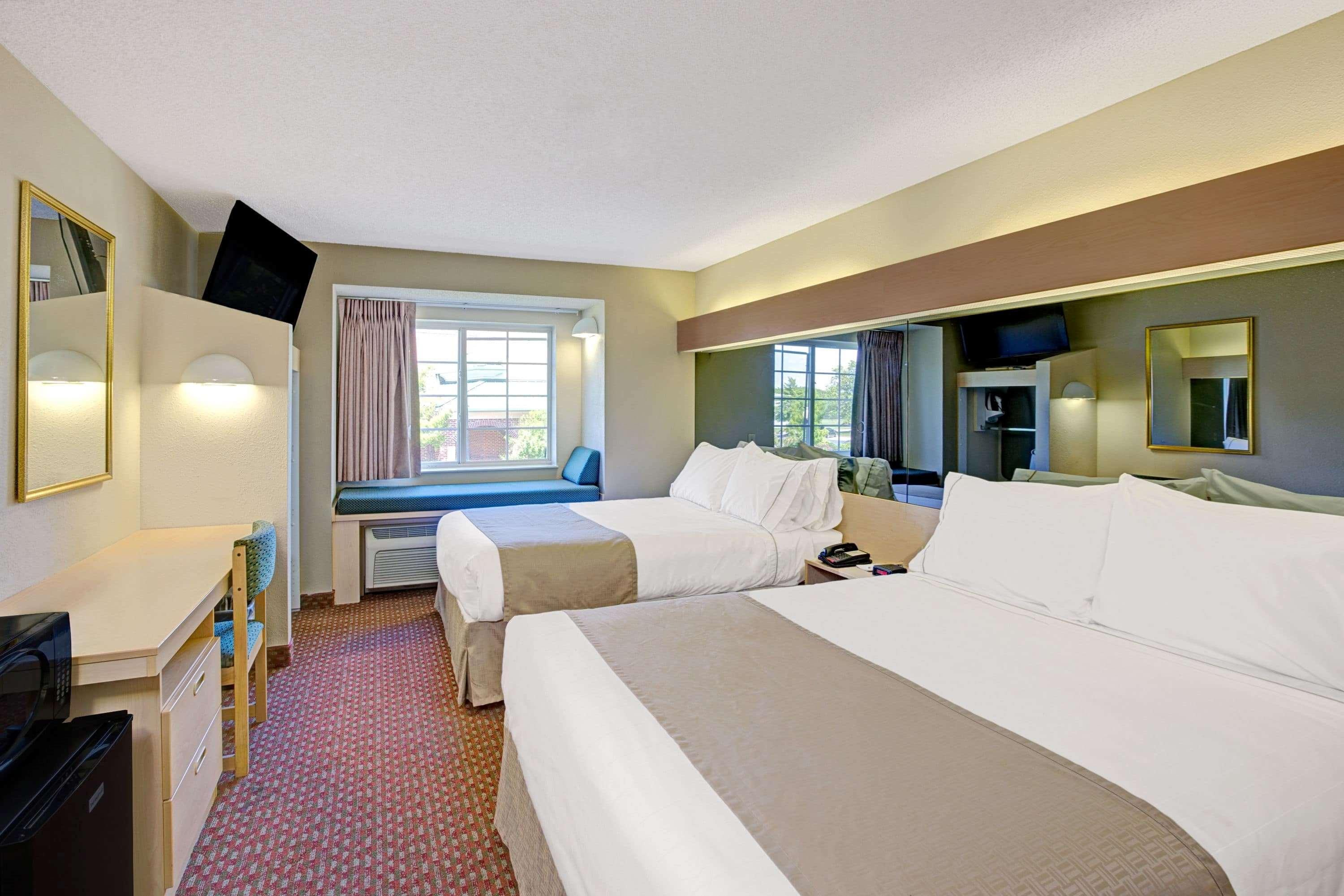 Microtel Inn & Suites By Wyndham Μπέρλινγκτον Εξωτερικό φωτογραφία