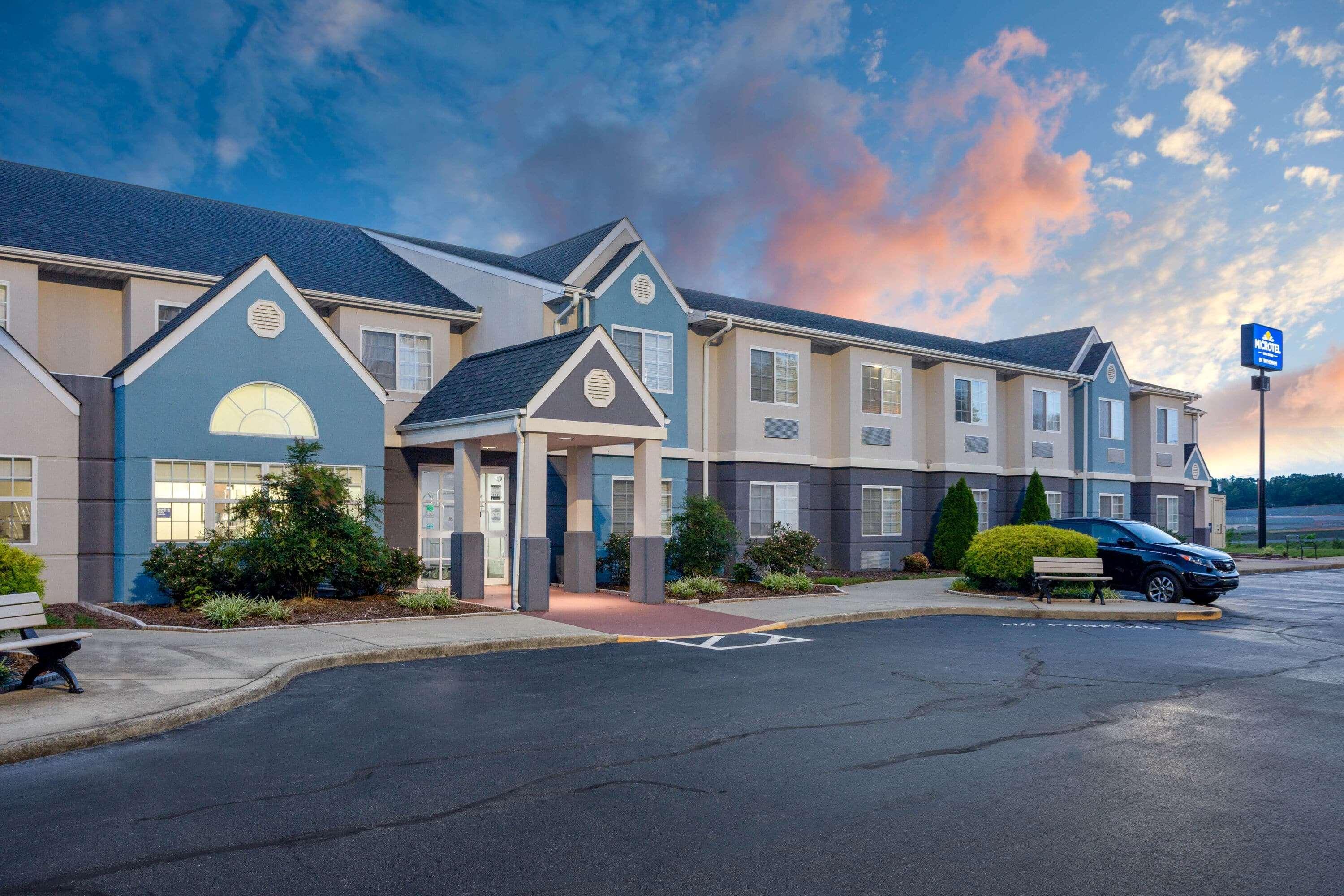 Microtel Inn & Suites By Wyndham Μπέρλινγκτον Εξωτερικό φωτογραφία