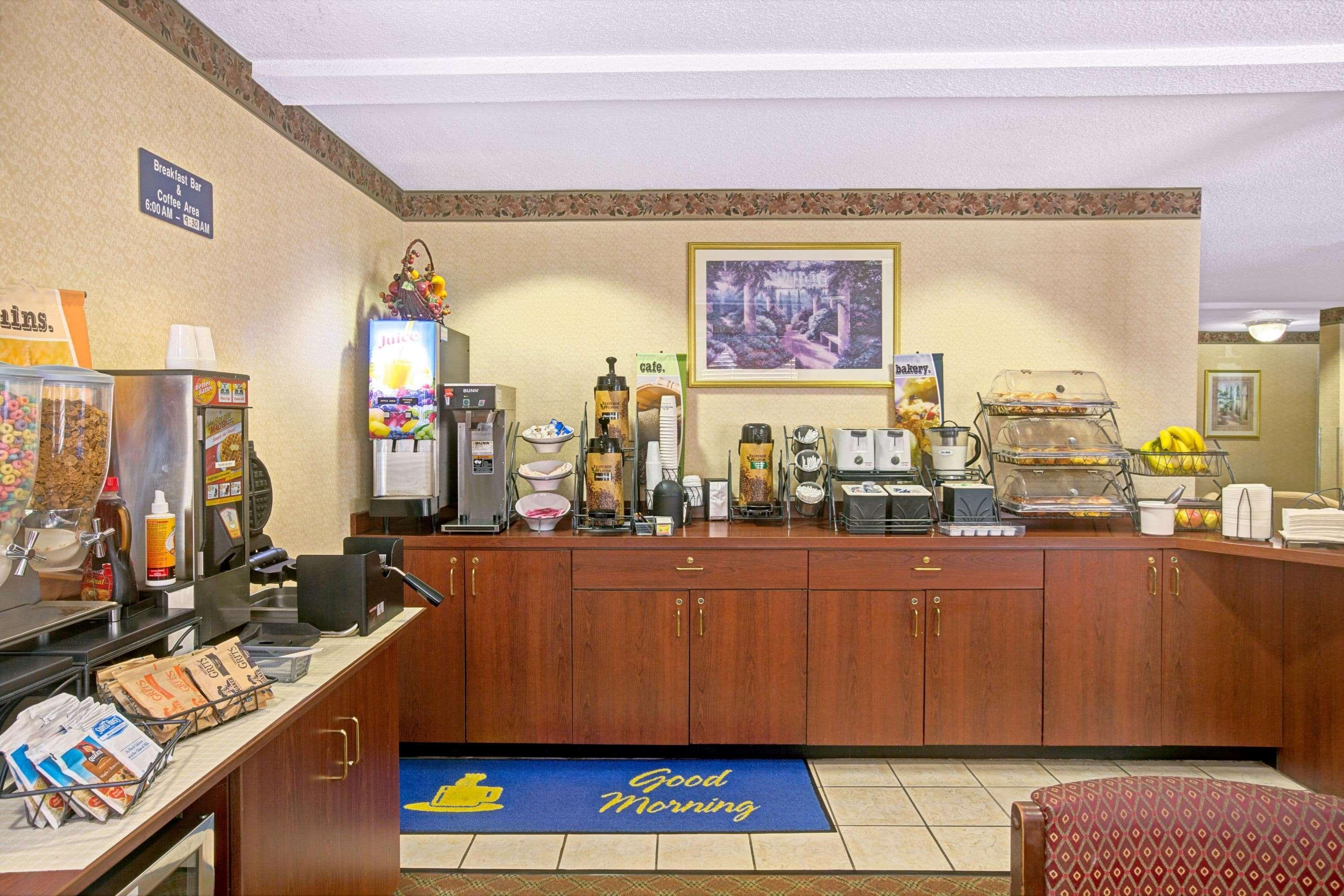 Microtel Inn & Suites By Wyndham Μπέρλινγκτον Εξωτερικό φωτογραφία